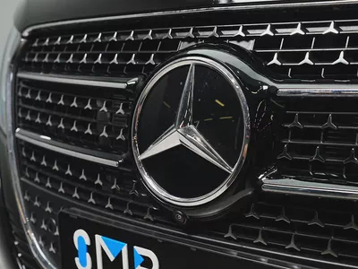 Dealer WARRANTY | GCC SPECS | BRAND-NEW Mercedes-Benz V300-17