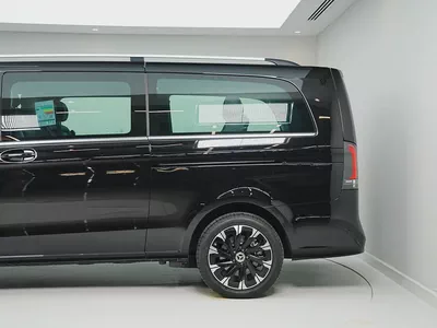Dealer WARRANTY | GCC SPECS | BRAND-NEW Mercedes-Benz V300-4