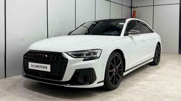 Audi S8 STD Black Edition | GCC | Under warranty until 2028