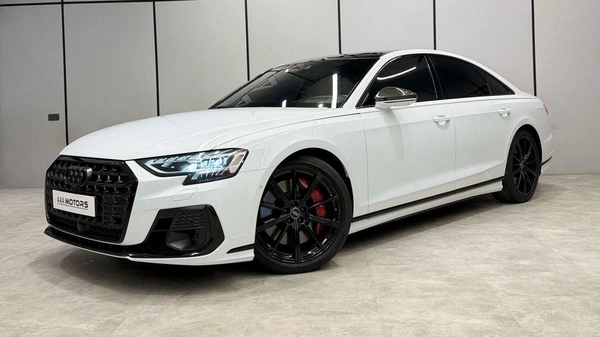 Audi S8 STD Black Edition | GCC | Under warranty until 2028