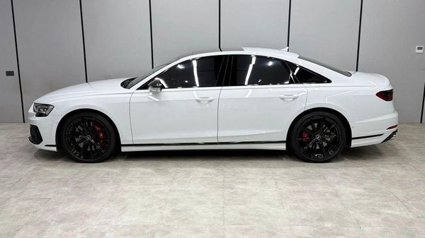 Audi S8 STD Black Edition | GCC | Under warranty until 2028