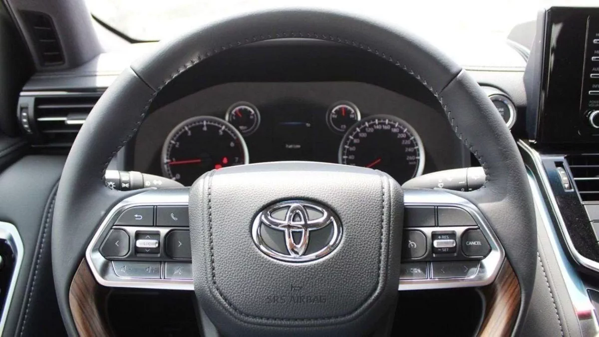 Toyota Land Cruiser GXR LC300 GXR 4.0P AT MY2025 – BLACK-16-0