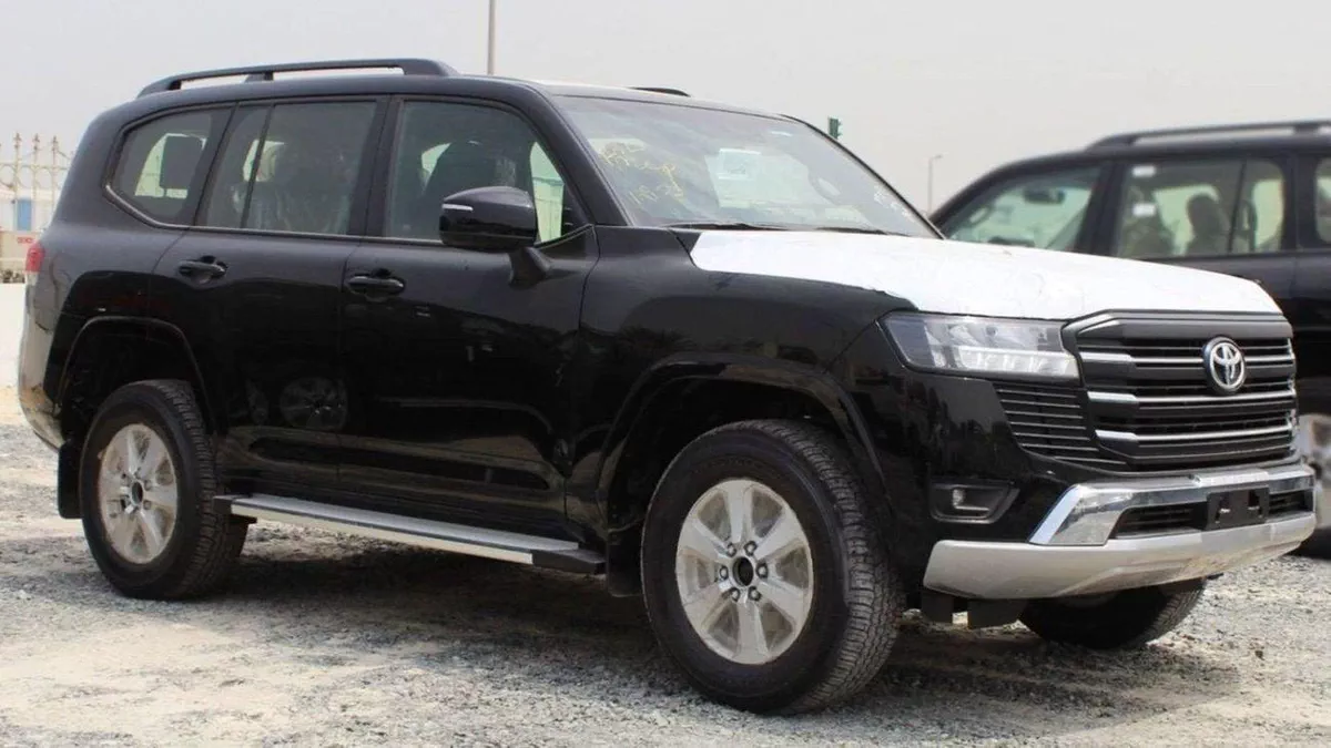 Toyota Land Cruiser GXR LC300 GXR 4.0P AT MY2025 – BLACK