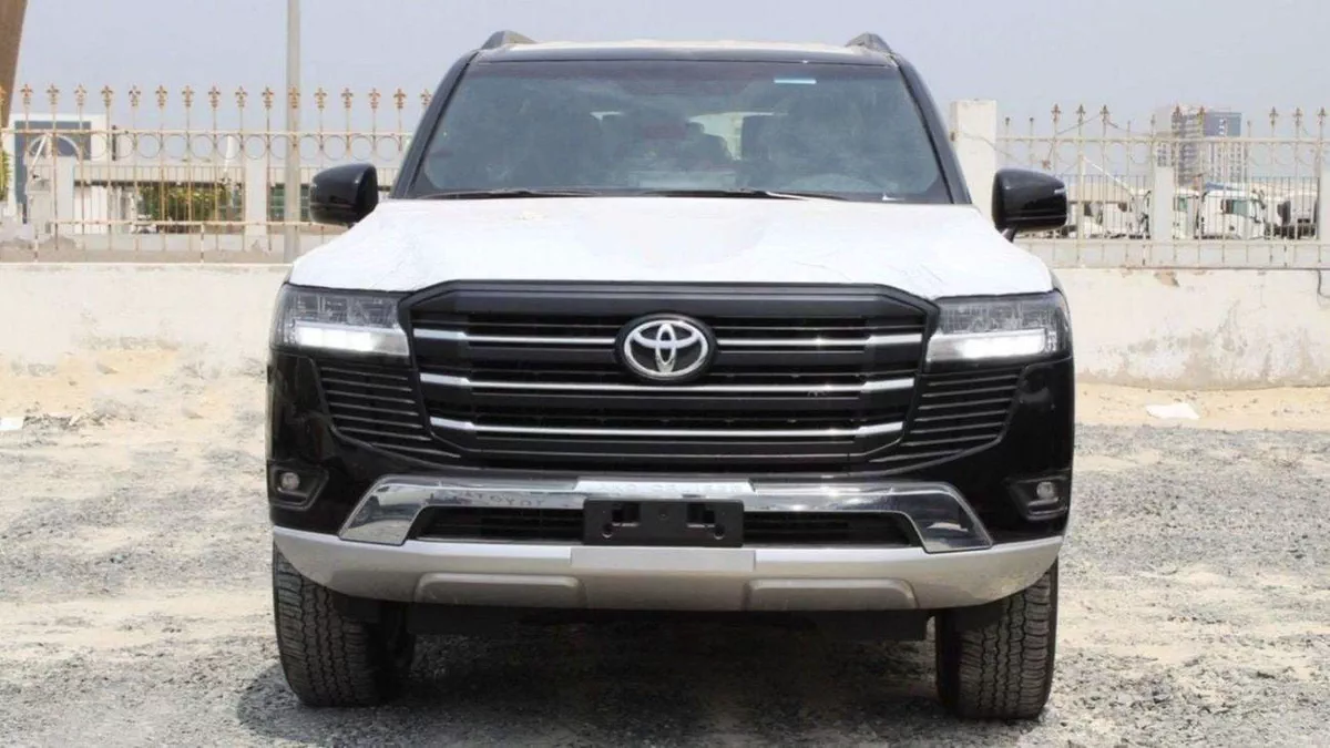Toyota Land Cruiser GXR LC300 GXR 4.0P AT MY2025 – BLACK-1-0