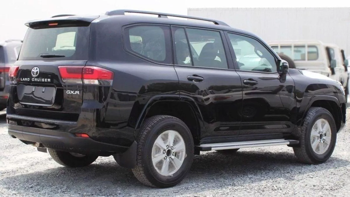 Toyota Land Cruiser GXR LC300 GXR 4.0P AT MY2025 – BLACK-2-0