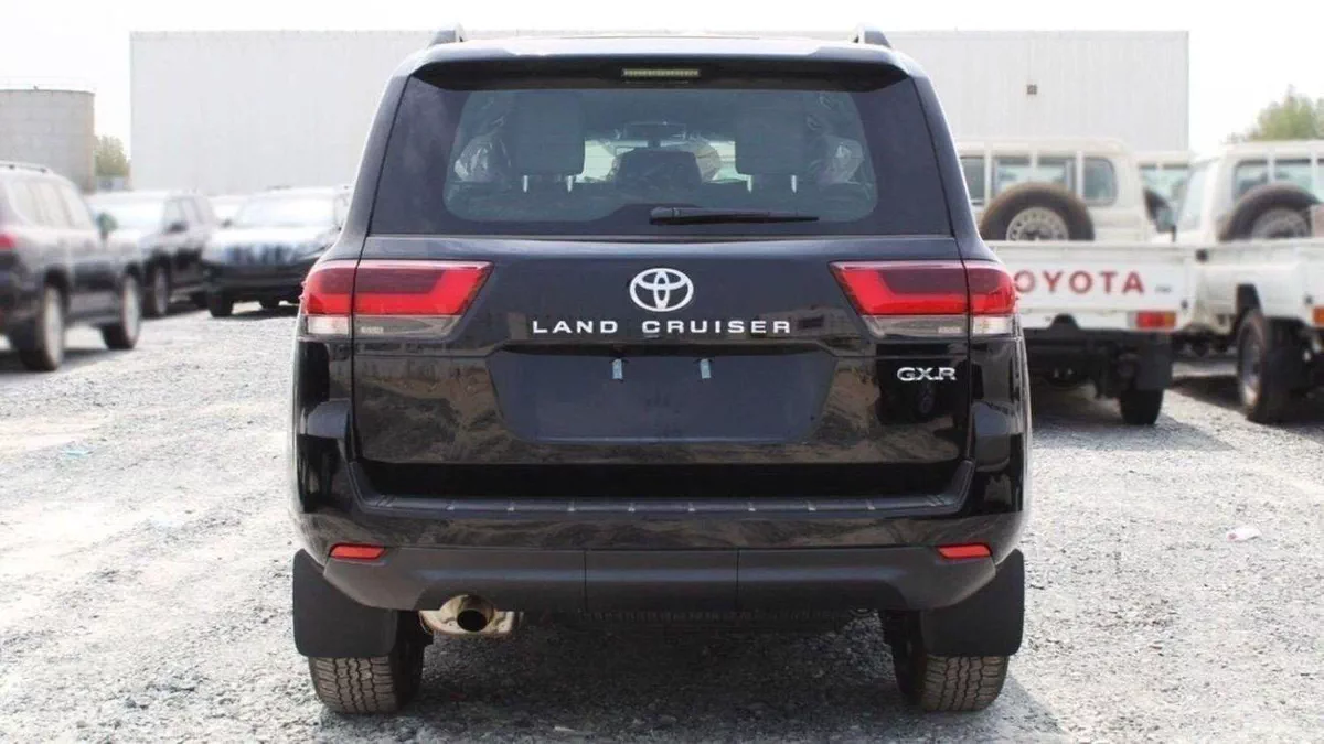 Toyota Land Cruiser GXR LC300 GXR 4.0P AT MY2025 – BLACK-4-0