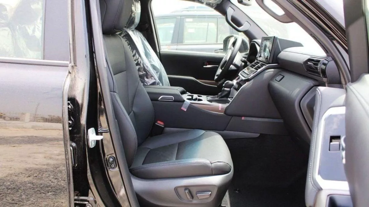 Toyota Land Cruiser GXR LC300 GXR 4.0P AT MY2025 – BLACK-8-0