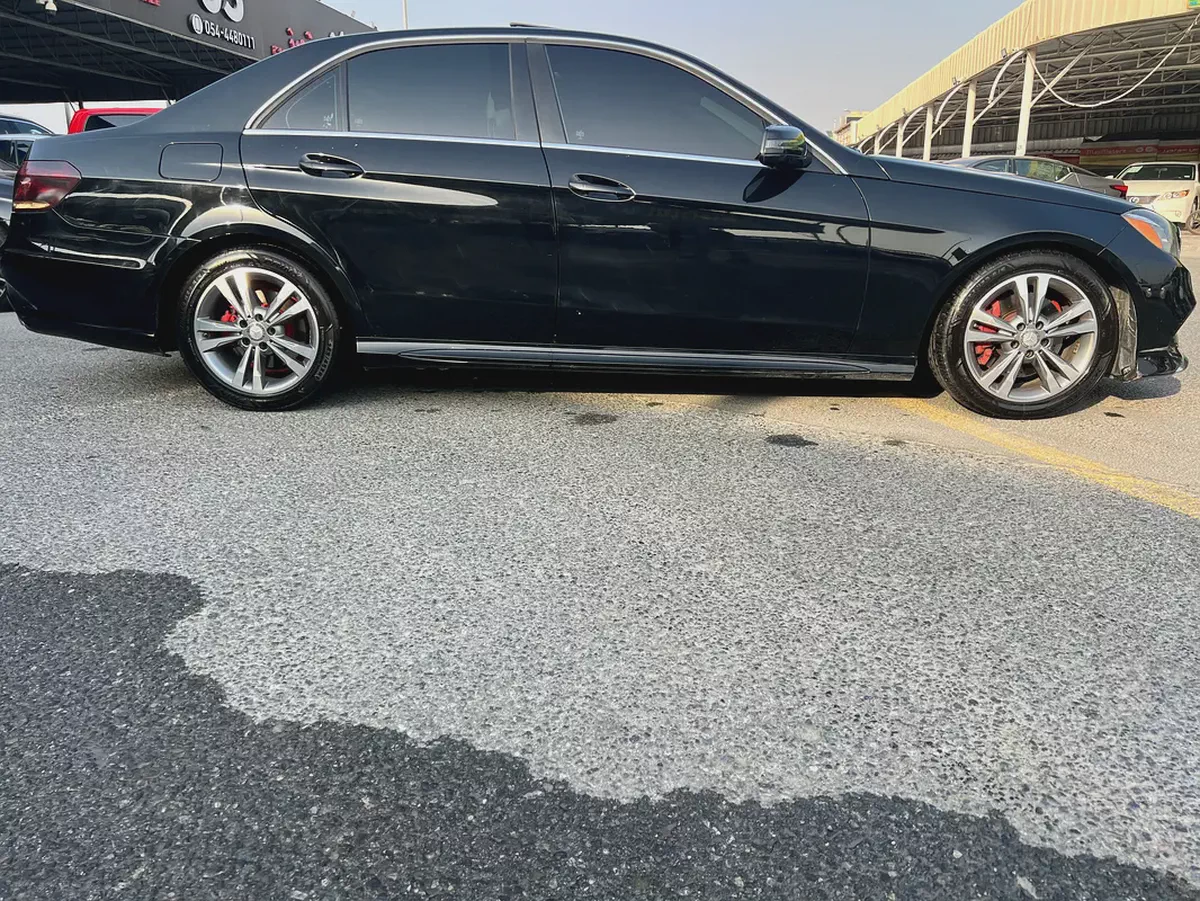 Mercedes-Benz E-Class E 350 2016 - Well Maintained - Luxury Sedan-4-4