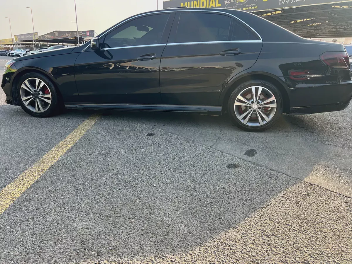 Mercedes-Benz E-Class E 350 2016 - Well Maintained - Luxury Sedan-7-7