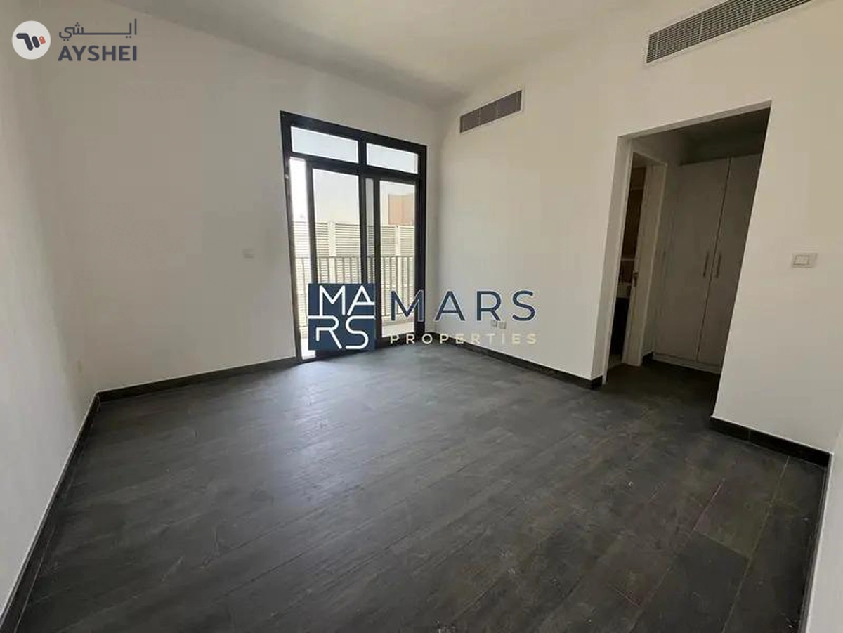 Corner Unit Fully Upgraged In Excellent Community-13-13