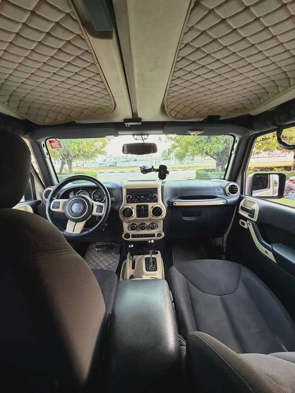 Jeep Wrangler Sport 2016 | GCC Specs | Well Maintained
