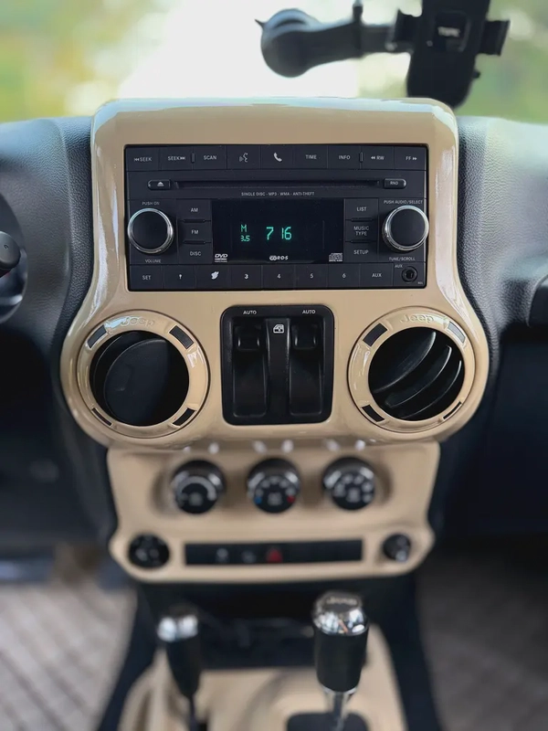 Jeep Wrangler Sport 2016 | GCC Specs | Well Maintained