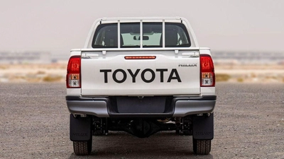Toyota Hilux Toyota Hilux 2.4L Basic MT 2025-2