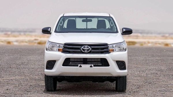 Toyota Hilux Toyota Hilux 2.4L Basic MT 2025