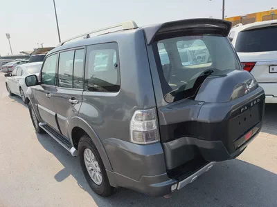 Pajero 2015 garu color GCC Calen xar-4
