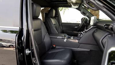 Toyota Land Cruiser VXR 3.3L diesel MY2025-12