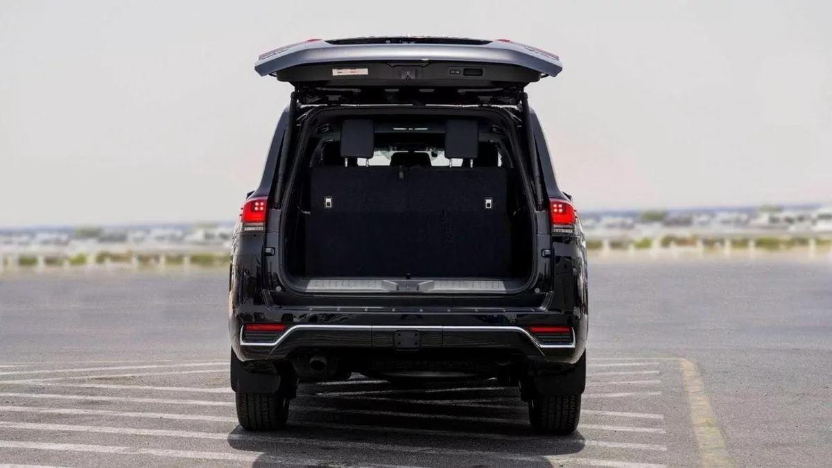 Toyota Land Cruiser VXR 3.3L diesel MY2025-4-0