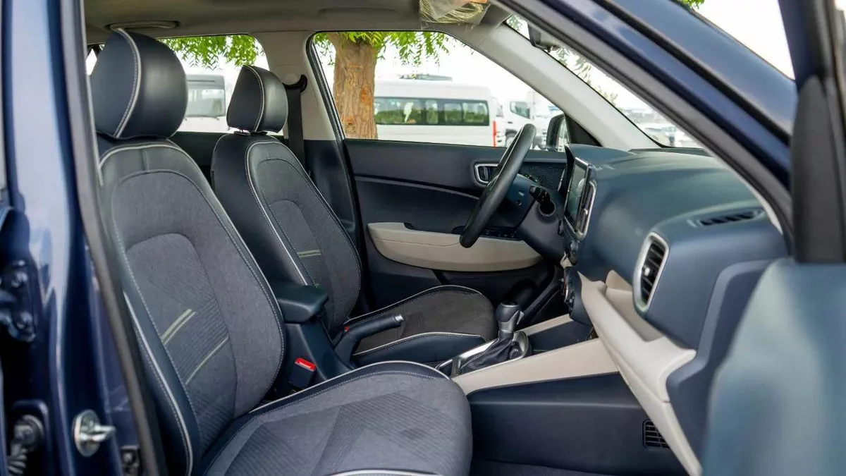 Hyundai Venue PREMIUM EMI from 2778 | Zero Downpayment-4-4