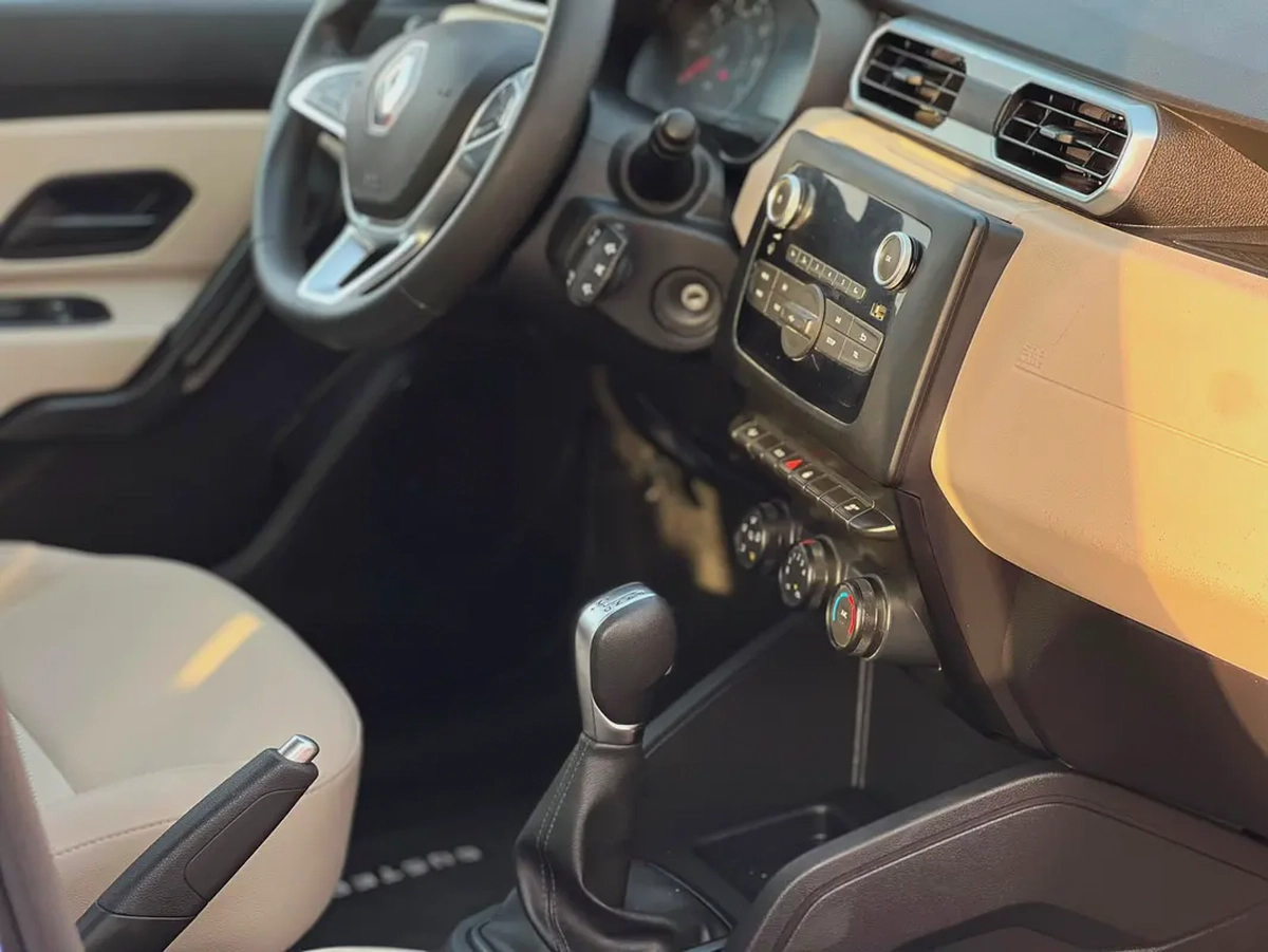 2023 Renault Duster | 4X4 | V4 | 2.0 | Ref#1136-15-15