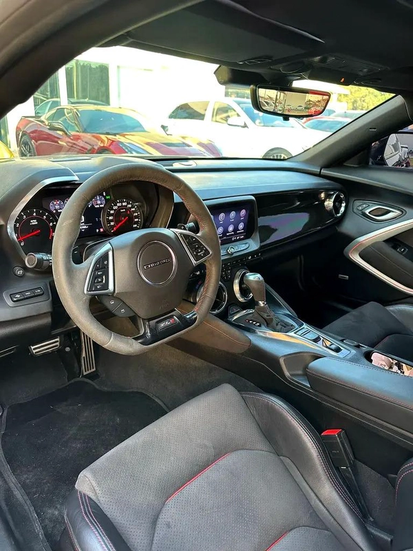 CHEVROLET CAMARO ZL1 GCC 2022 Full service history Original paint Zero accidents Full option Full ca