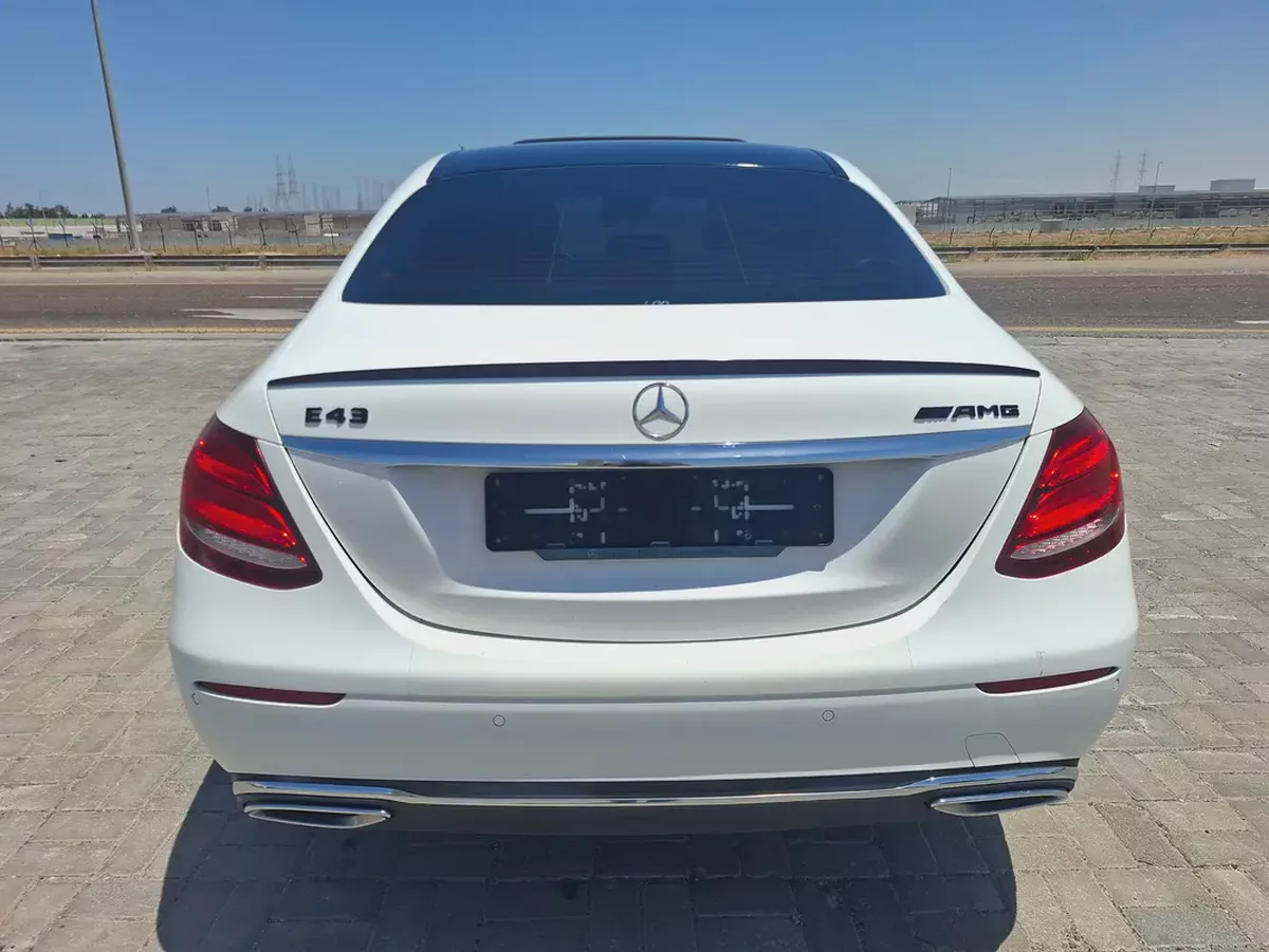 2019 Mercedes-Benz E-Class E 220 d 4MATIC (Korean Specs) - Excellent Condition-4-4