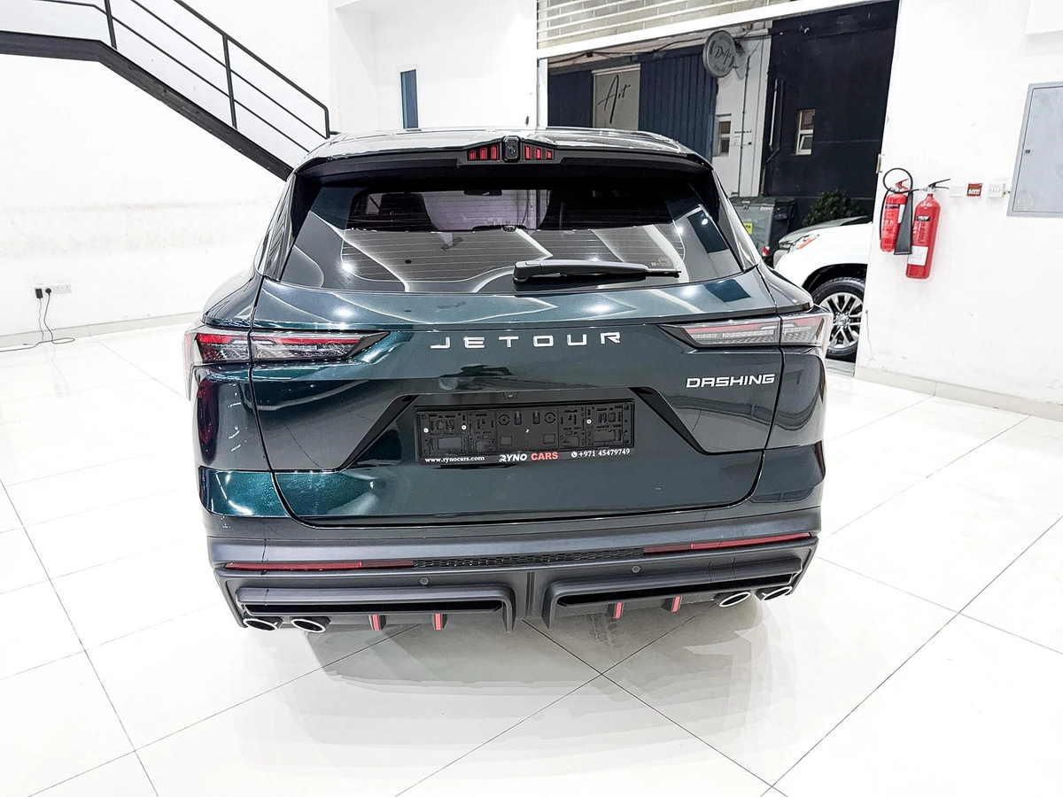Massive Price Drop!!! // AED 1330 // 20%DP // 2025 Jetour Dashing 1.6T Luxury V4-2-2