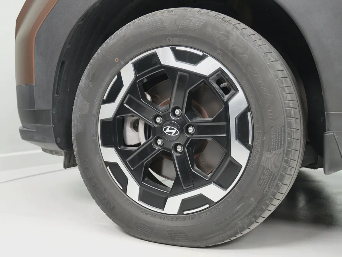 GCC Specs | 2024 LOW MILEAGE | Warranty-11-11