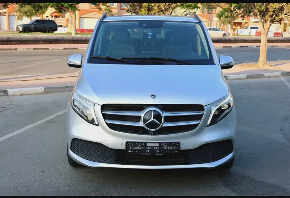 V250 - GCC SPECS - ACCIDENT FREE - FULL SERVICE HISTORY - UNDER WARRANTY - EXCELENT CONDITION --5-5