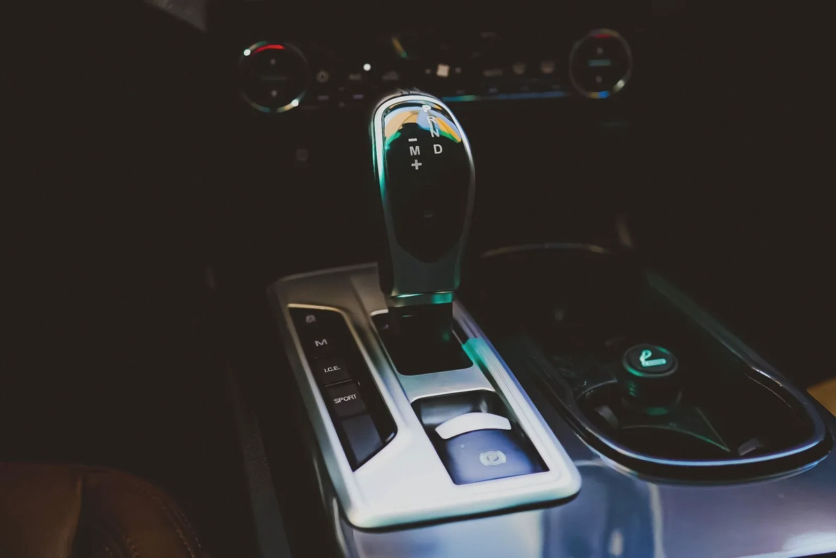 Maserati Ghibli 2015-4-4