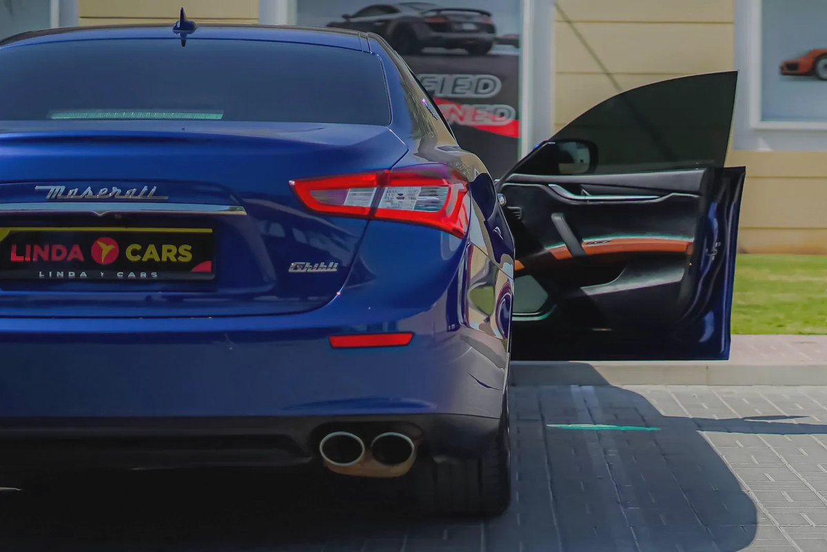 Maserati Ghibli 2015-1-1