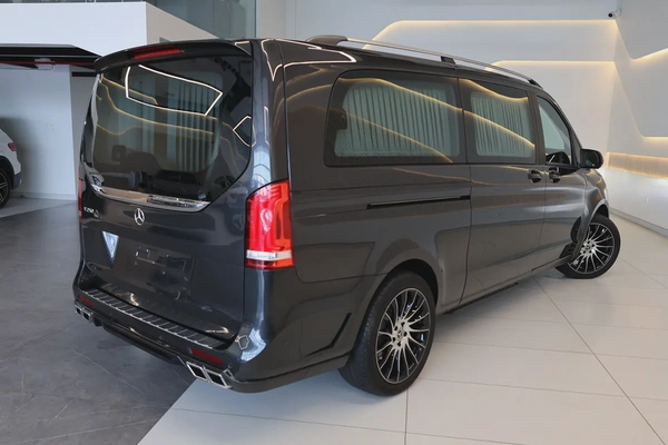 Mercedes-Benz V-Class V 250 2024 GCC Specs-3400KM-BRAND NEW
