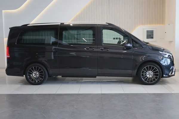 Mercedes-Benz V-Class V 250 2024 GCC Specs-3400KM-BRAND NEW