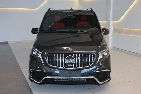Mercedes-Benz V-Class V 250 2024 GCC Specs-3400KM-BRAND NEW