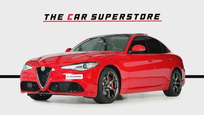 Alfa Romeo Guilia Veloce Q4-GCC-Q4 wheel drive system-well maintained-full serviced in Agency-3