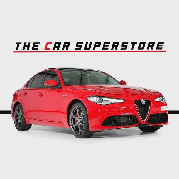 Alfa Romeo Guilia Veloce Q4-GCC-Q4 wheel drive system-well maintained-full serviced in Agency