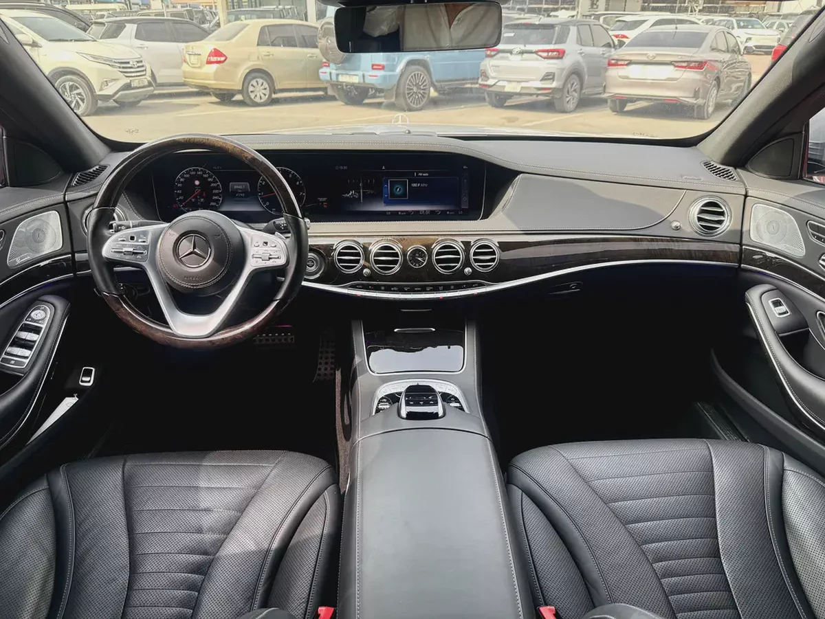 Mercedes-Benz S-Class S 560 4MATIC 2018 | Japanese Specs | Pristine Condition-9-9
