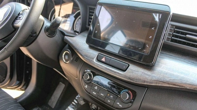 Suzuki Ertiga GLX SUZUKI ERTIGA 1.5L GLX AT 2025-15