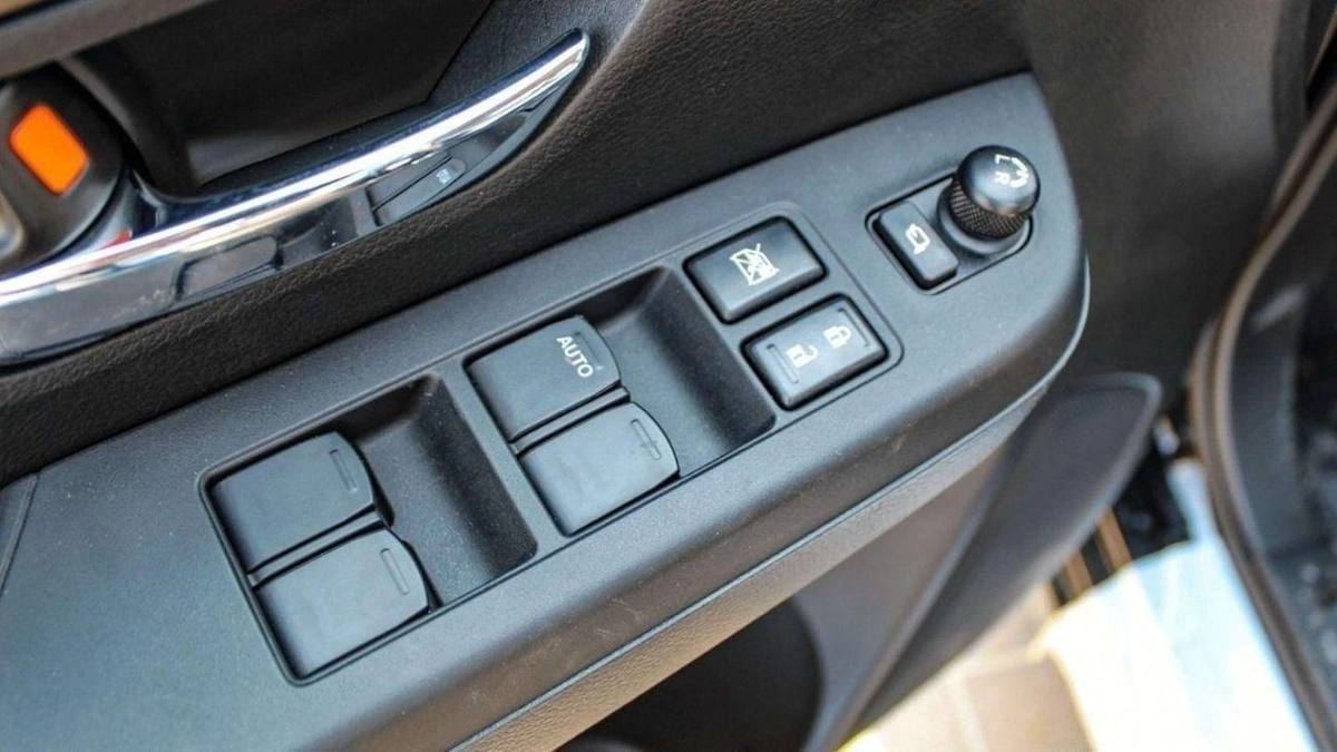 Suzuki Ertiga GLX SUZUKI ERTIGA 1.5L GLX AT 2025-12-0