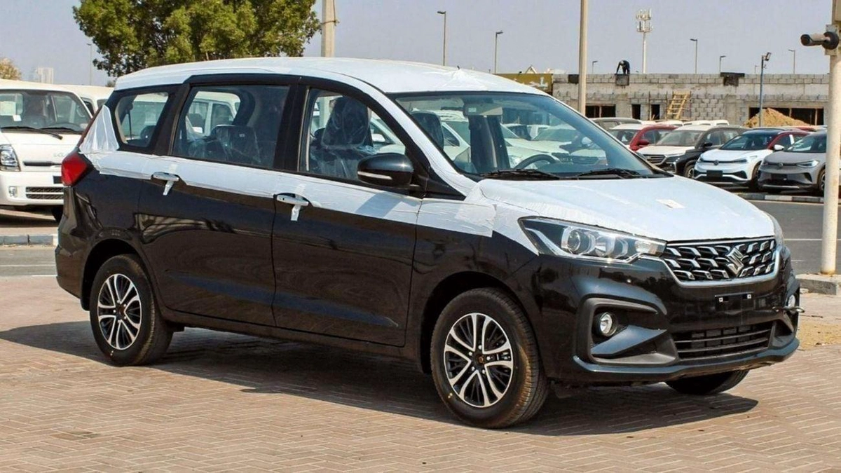 Suzuki Ertiga GLX SUZUKI ERTIGA 1.5L GLX AT 2025