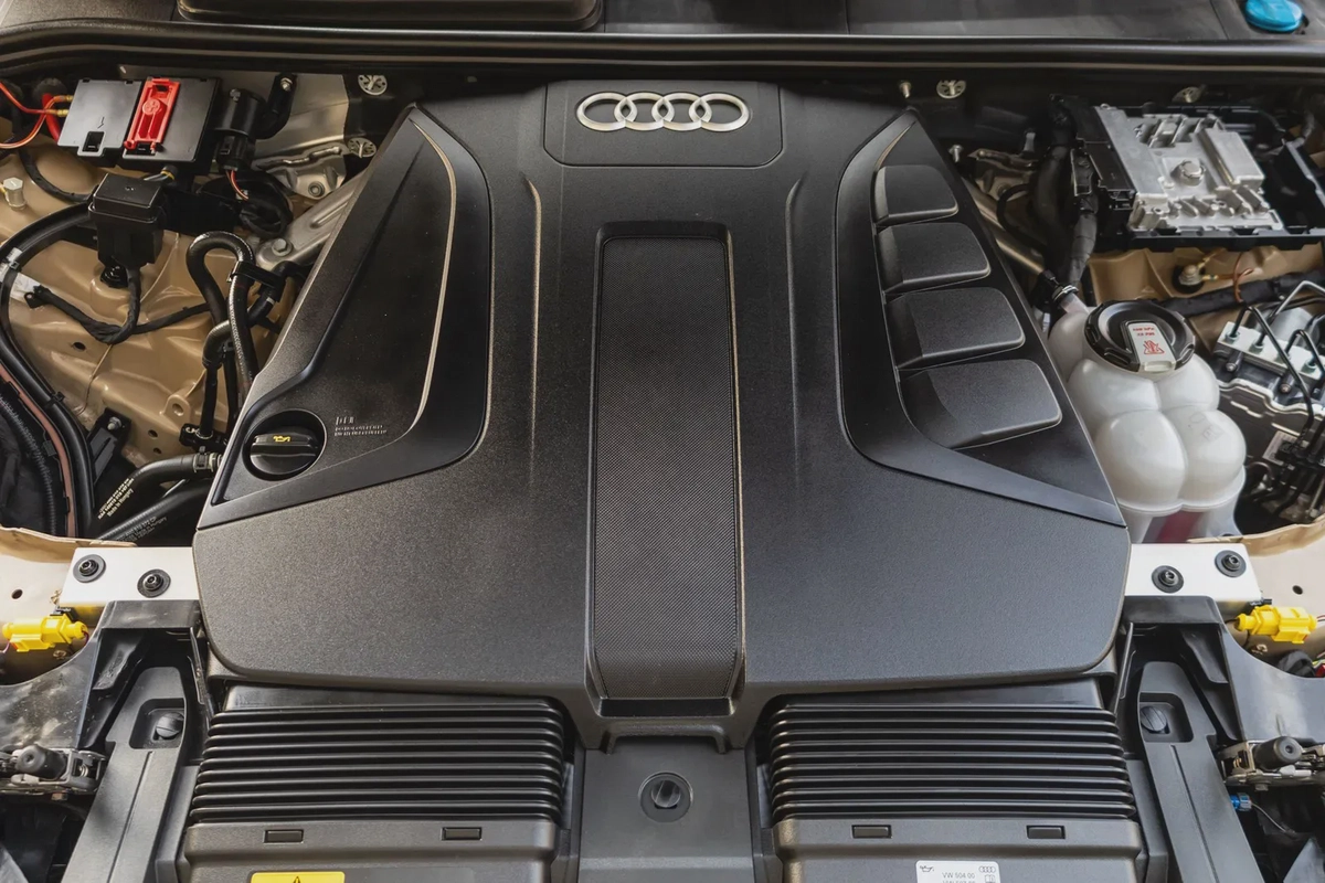 Audi Q7 2024-14-14