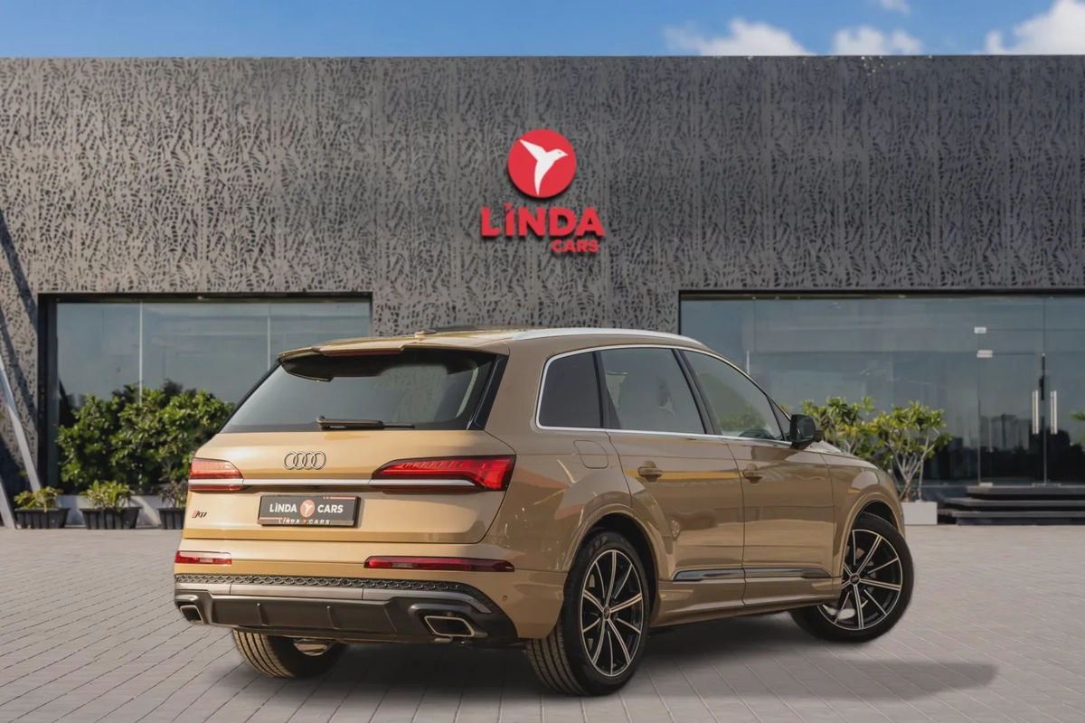 Audi Q7 2024-7-7