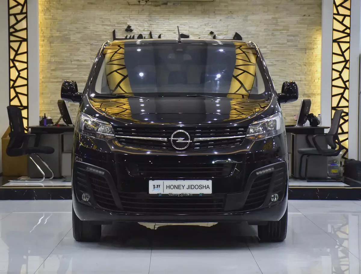 AED 1,447 EMi at 0% DP | DIESEL ( ديزل ) Opel Zafira Life ( 2023 Model ) in Black Color GCC Specs