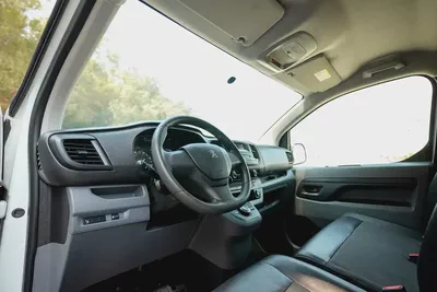 Peugeot Expert | Delivery Van | Automatic | GCC Specs | Ref#P03008-9