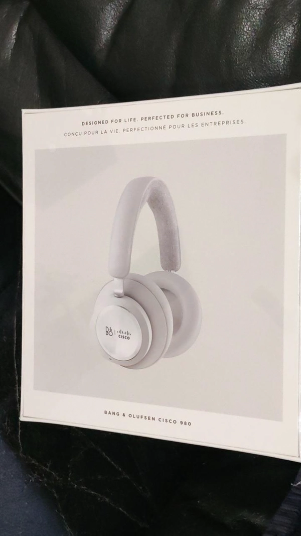 Bang Olufsen Cisco 980 - Premium Wireless Headphones