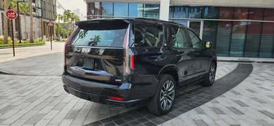 2021-Cadillac Escalade Platinum 600 Black Edition-Top of the Range-Excellent Conddition-5