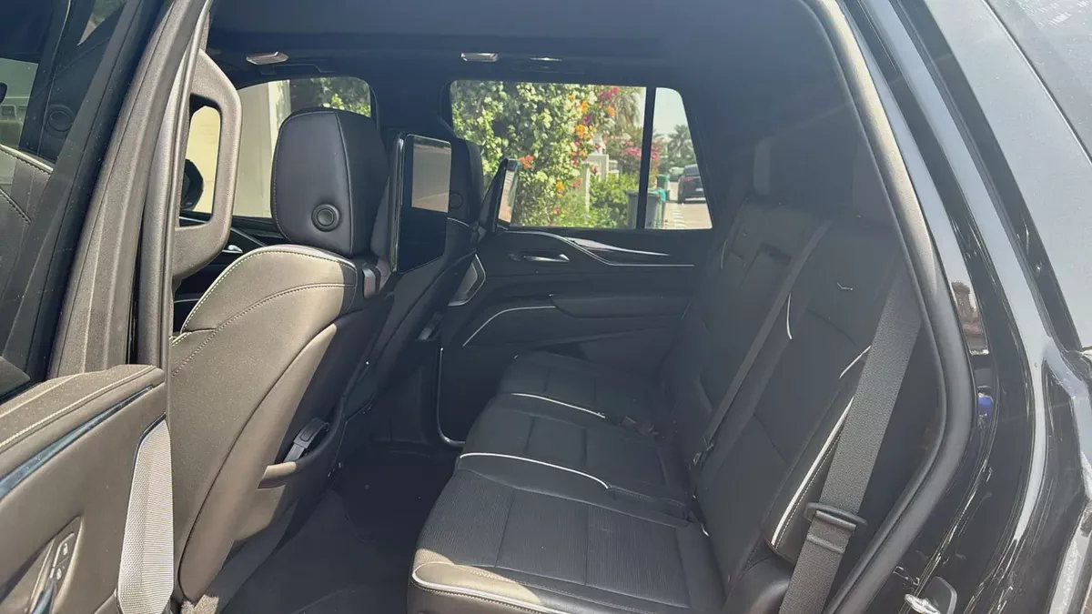 2021-Cadillac Escalade Platinum 600 Black Edition-Top of the Range-Excellent Conddition-10-10