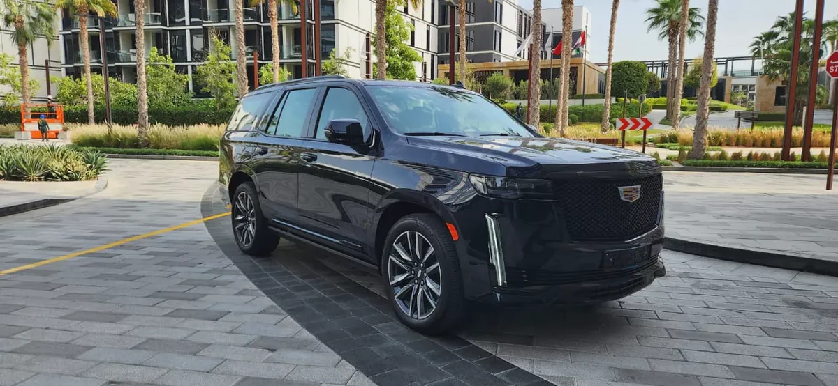 2021-Cadillac Escalade Platinum 600 Black Edition-Top of the Range-Excellent Conddition-1-1