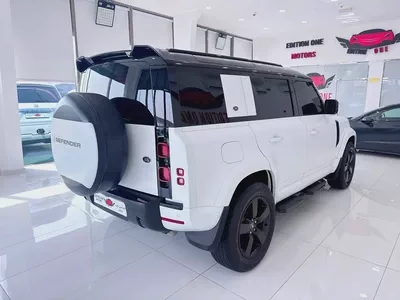 2022 Land Rover Defender 110 HSE P400 GCC Specs-9