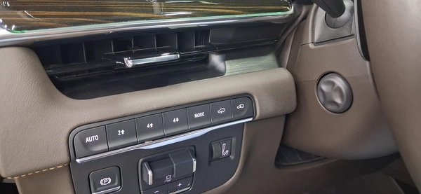 Cadillac Escalade 