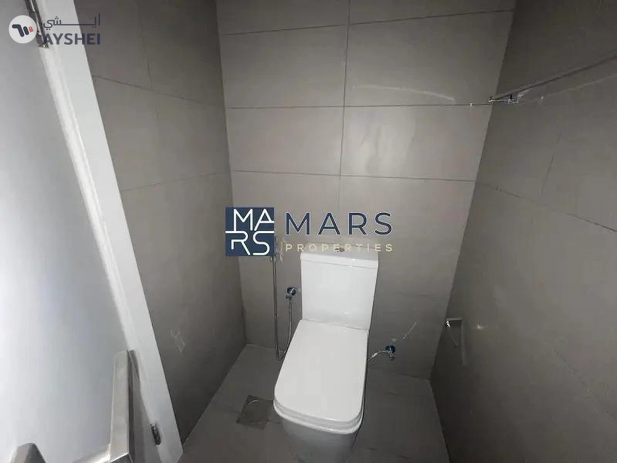 Luxury| Spacious| Studio| With Balcony+ Covered Parking| Best Price| Close University City